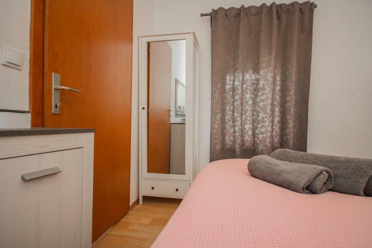 Villa Lanterna Prapatnica Экстерьер фото